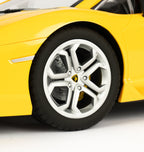 1:10 Lamborghini Aventador 2.4Ghz RC Car - Comes with Rechargeable Battery