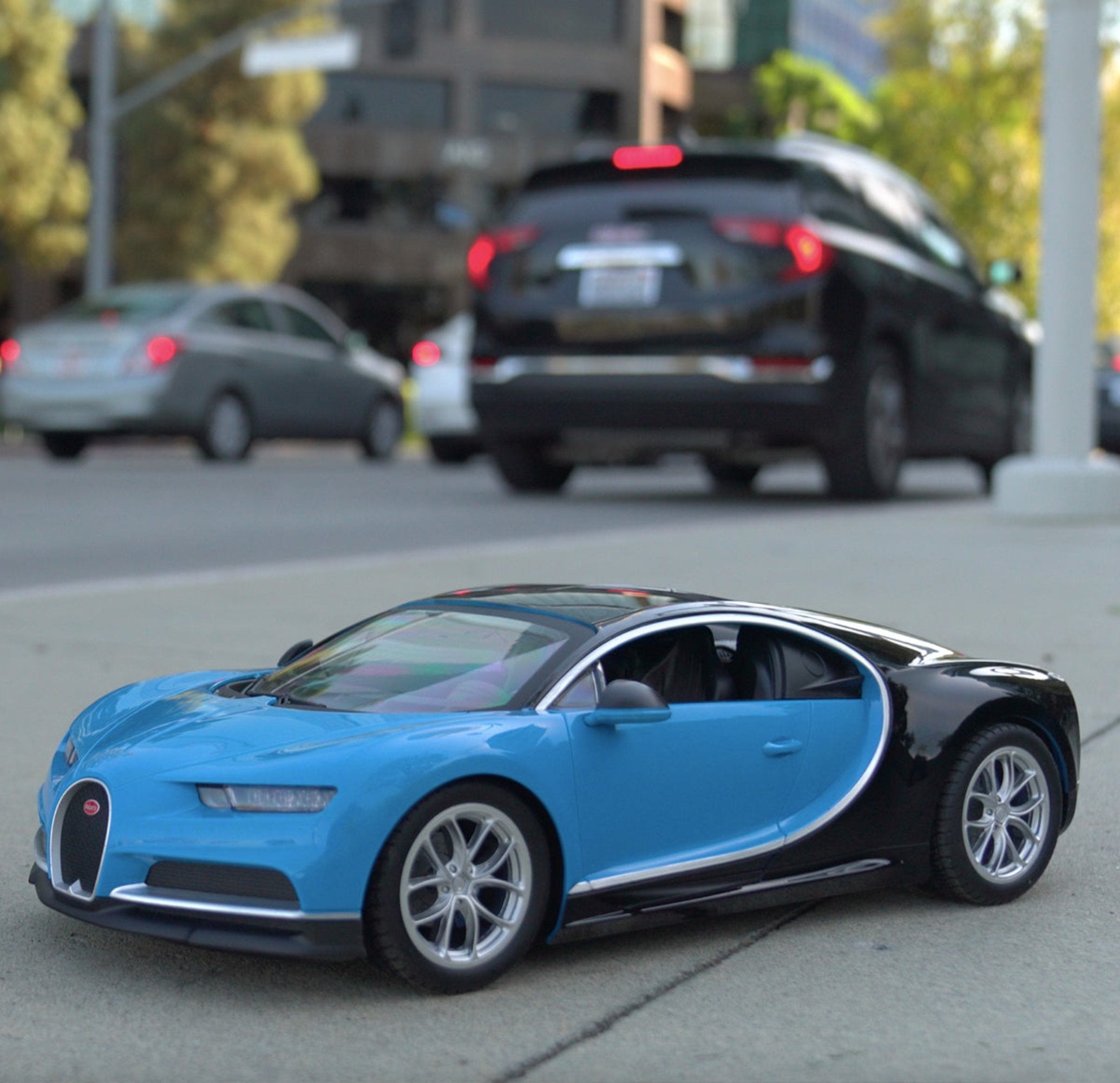 Coche RC Eléctrico 1:10 Bugatti Chiron RTR 2.4Ghz - Incluye Batería Recargable