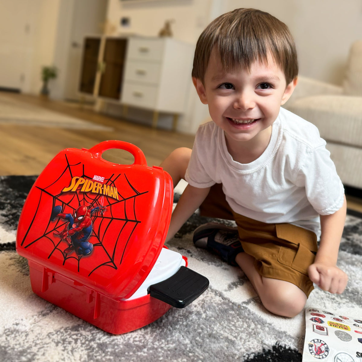Juego de herramientas de 19 piezas en maleta de manitas de Spider-Man